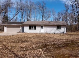 N2451 W Pine Cir, Redgranite, WI 54970