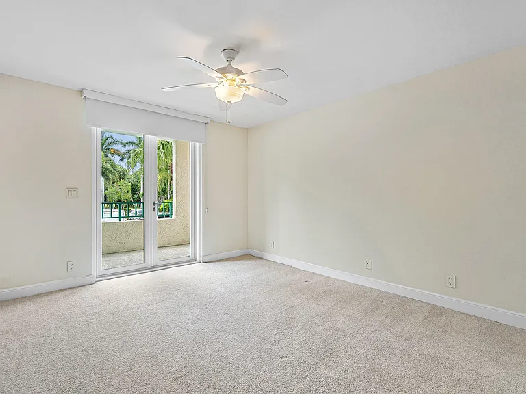 100 SE 5th Ave #216 — Photo 21