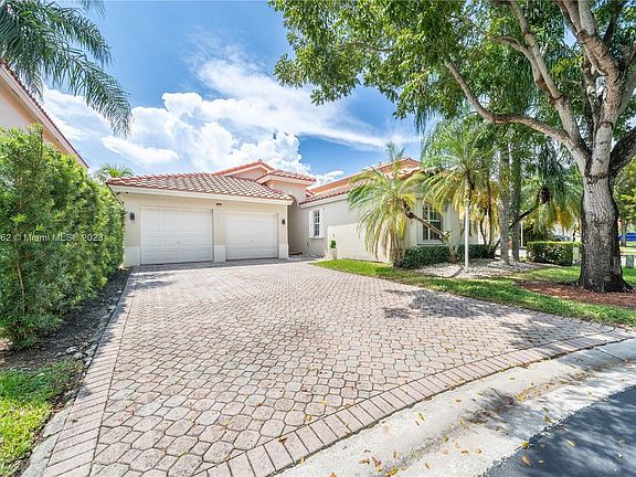 3rd image of 5228 NW 106th Ct