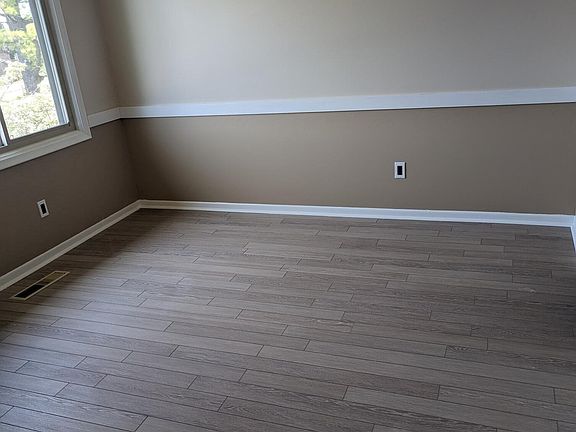 3rd image of 2934 Mount Hope Rd #27