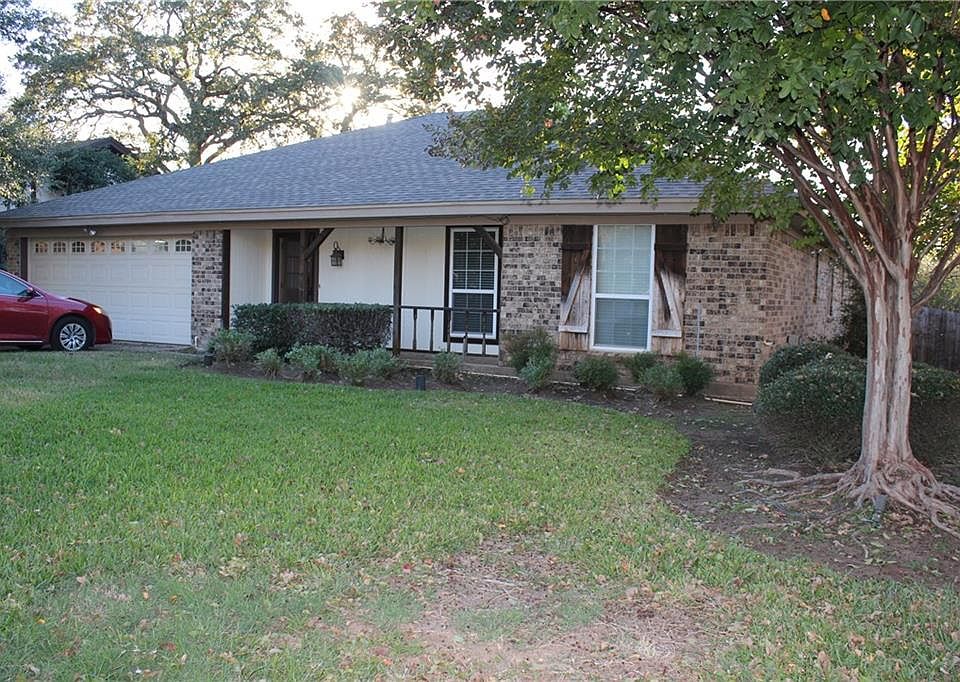 1st image of 2125 Cambridge Dr
