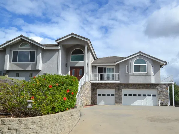 15169 Tombstone Creek Rd, El Cajon, CA 92021