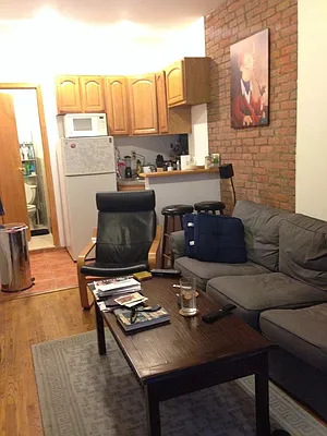 Rented by Warren T Real Estate Corp. | media 32