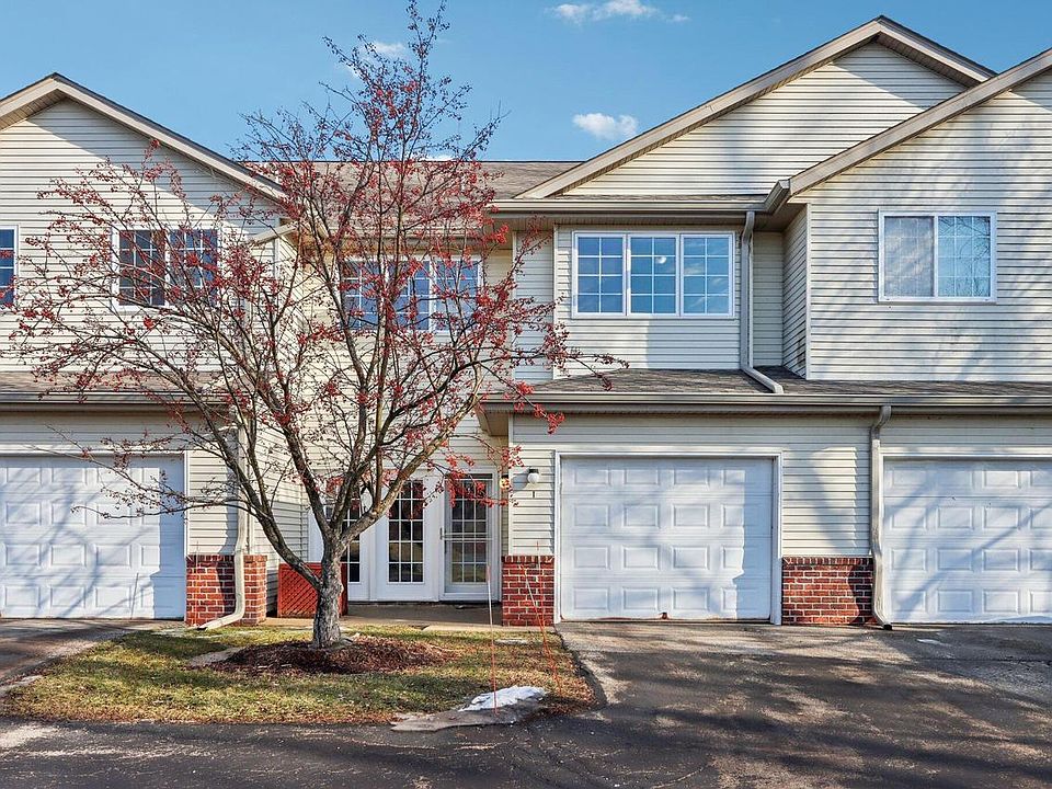 1st image of 2422 Fox River PARKWAY #I