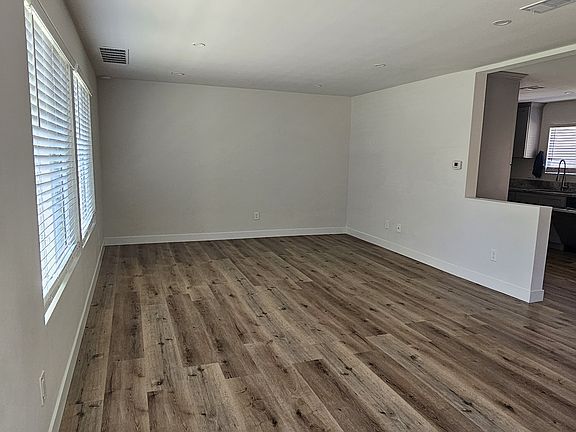 3rd image of 700 W La Veta Ave Unit H2