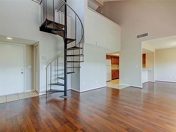 3rd image of 4711 Puritan Cir