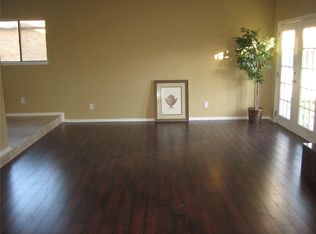 2216 Red Bluff Dr, Carrollton, TX 75007
