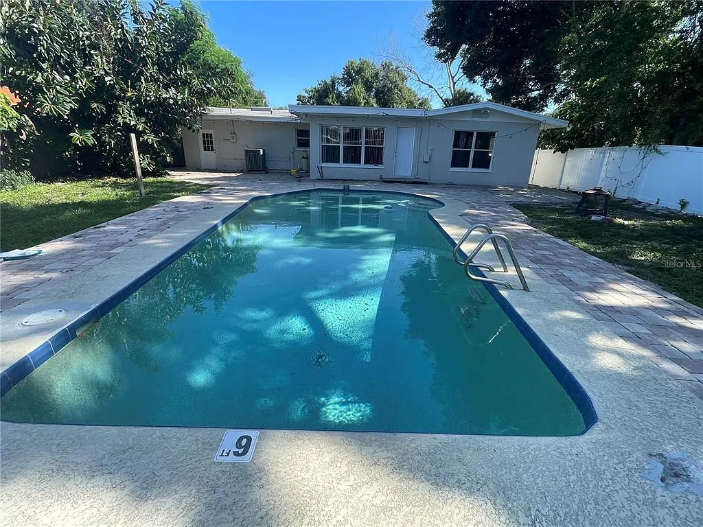 2 bed, 2.0 bath, 1437 sqft, $2,600 — Photo 3
