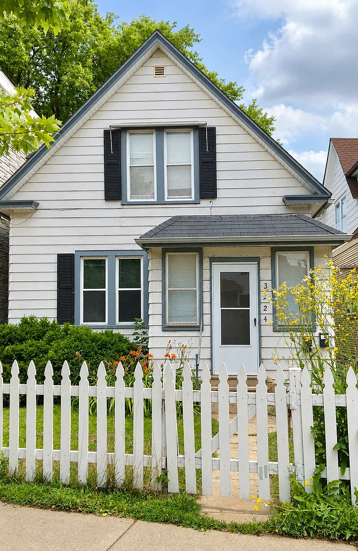 3224 S Howell Ave — Photo 1