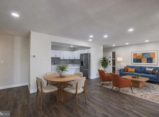 1 Stonehenge Cir APT 9, Baltimore, MD 21208