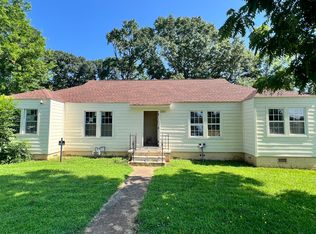 1241 Lyle Ave, East Pt, GA 30344