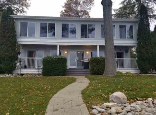 N1566 Shore Dr, Marinette, WI 54143