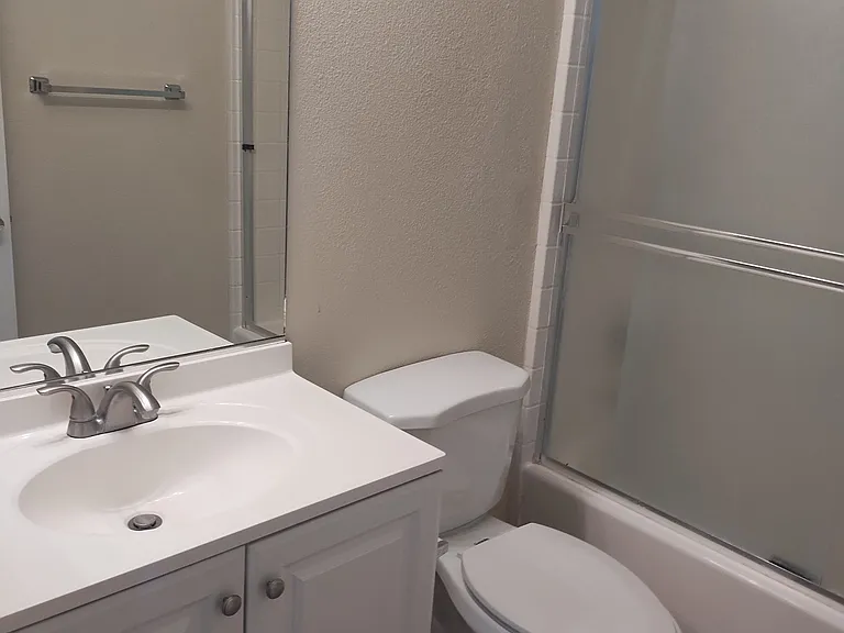 Upstairs Full Bath