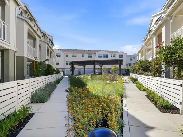 130 Oak Cir, Walnutcreek, CA 94597