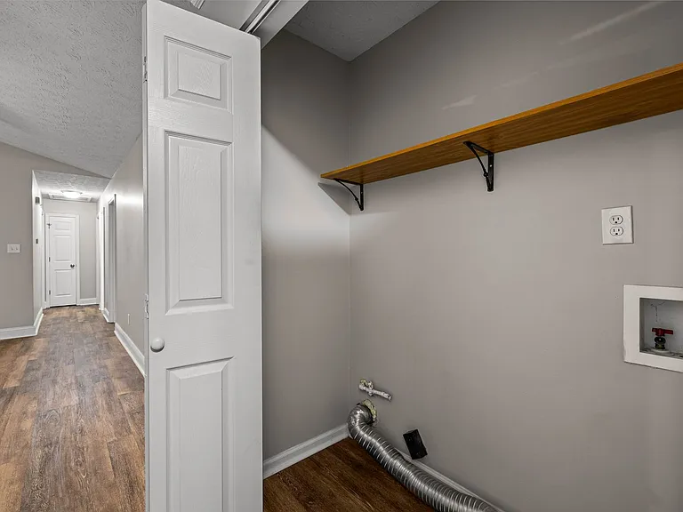 115 Ridge Way — Photo 12
