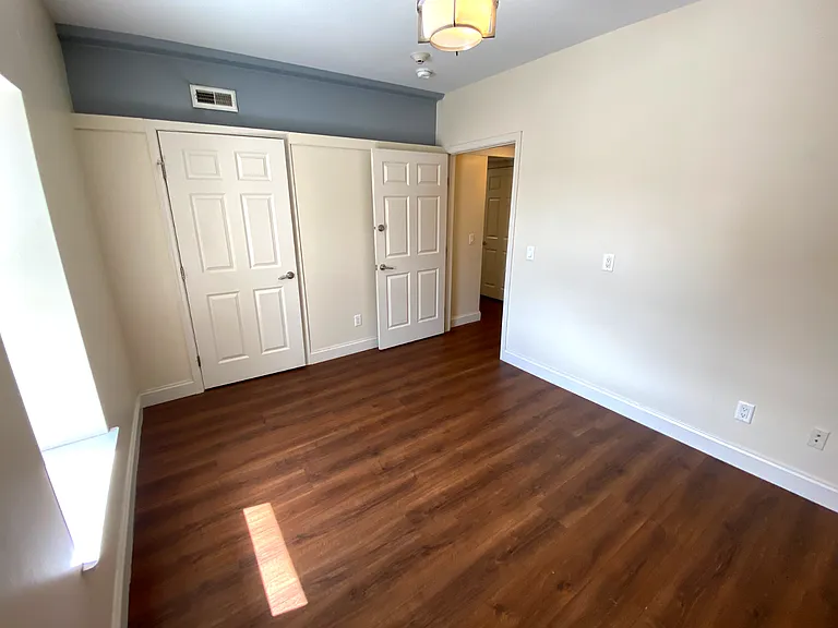 16 N Congress St #102 — Photo 7