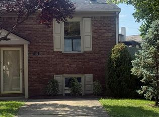 577 El Paseo Pl, Lexington, KY 40517
