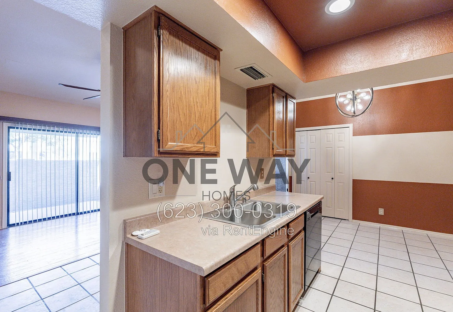 2 bed, 2.0 bath, 982 sqft, $1,745 — Photo 4
