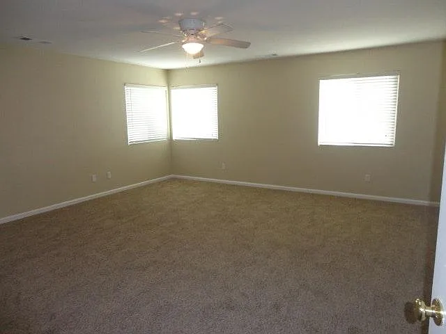 781 N Valley Forge Dr — Photo 8