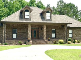 200 Country Estates Dr, Hamilton, AL 35570