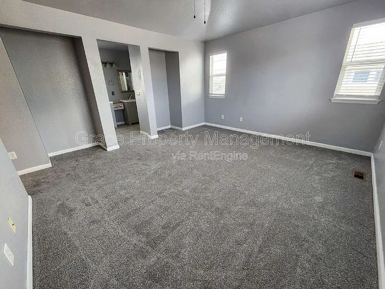 10154 Wyandott Cir N — Photo 15