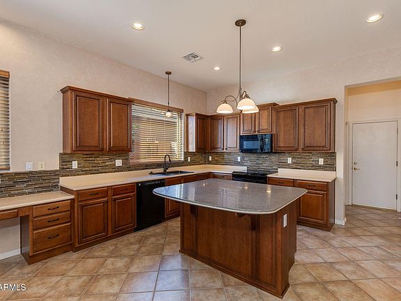5th image of 2483 E WATERVIEW Place