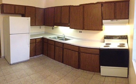 2nd image of 816 Perry Dr APT 3B