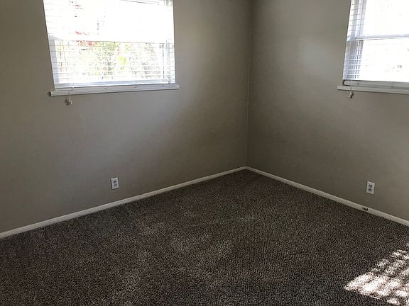 5th image of 1237 N Turner Ave