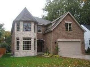 940 S Mitchell Ave, Elmhurst, IL