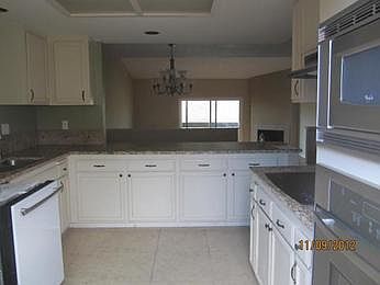 2nd image of 3 Freedom Ln S