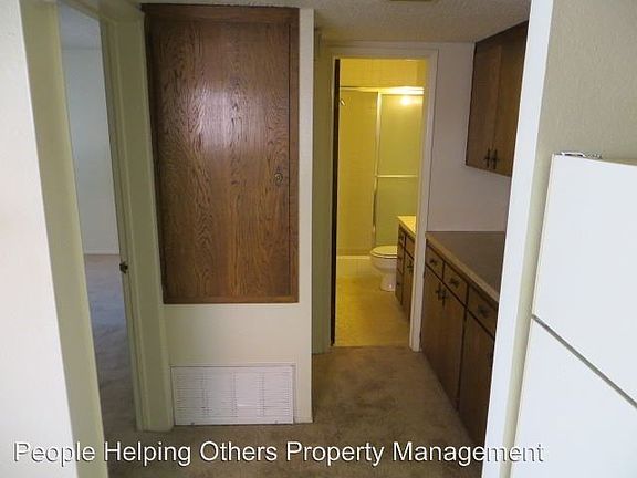4th image of 1345 Grand Ave Unit A