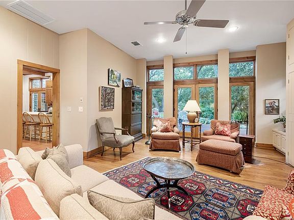 5th image of 3006 Asbury St