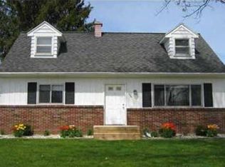 526 Sherman St, Middleville, MI 49333