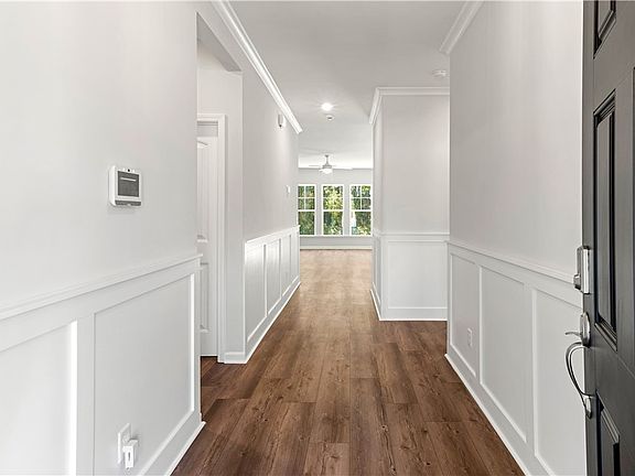 4th image of 122 Glendale Drive