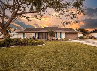 6942 Overlook Dr, Fort Myers, FL 33919