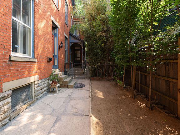 2nd image of 1120 Holman Ave