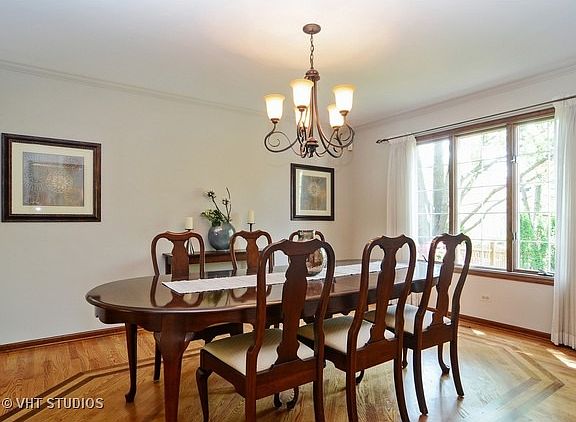 3rd image of 505 E Suffield Dr