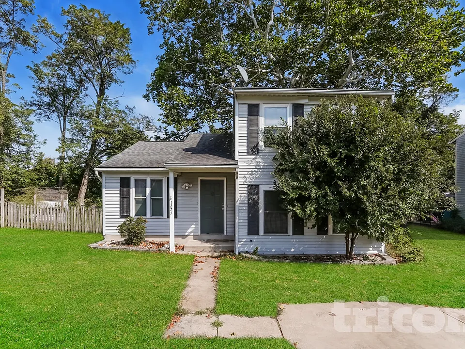 1277 Collier Ln