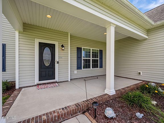 5th image of 101 River Bluff Drive