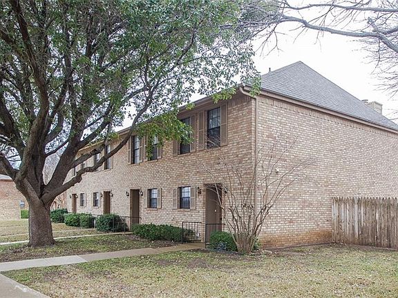 2nd image of 7407 Kingswood Dr