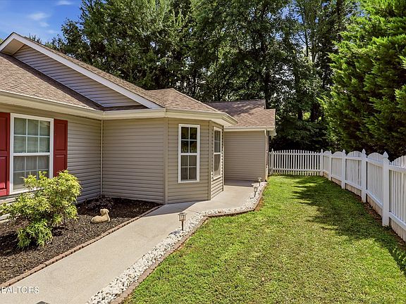 2nd image of 2526 Peach Orchard Rd