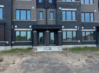 52 Lilac Ln, Thorold, ON L3B 0K9