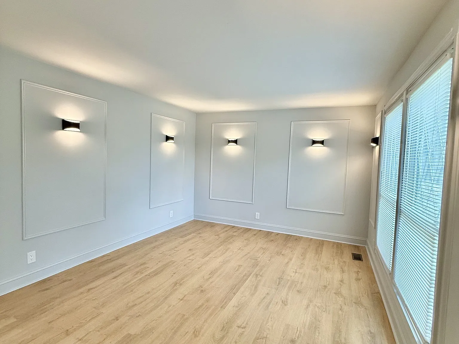 3 bed, 1178 sqft, $2,300 — Photo 4