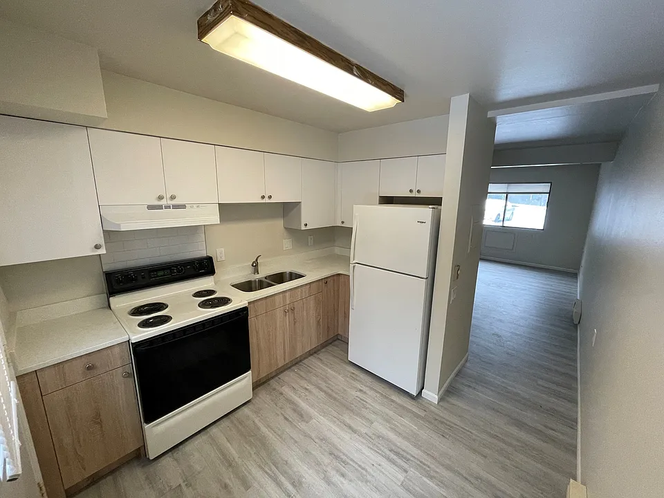1905 Broadway Rd #18