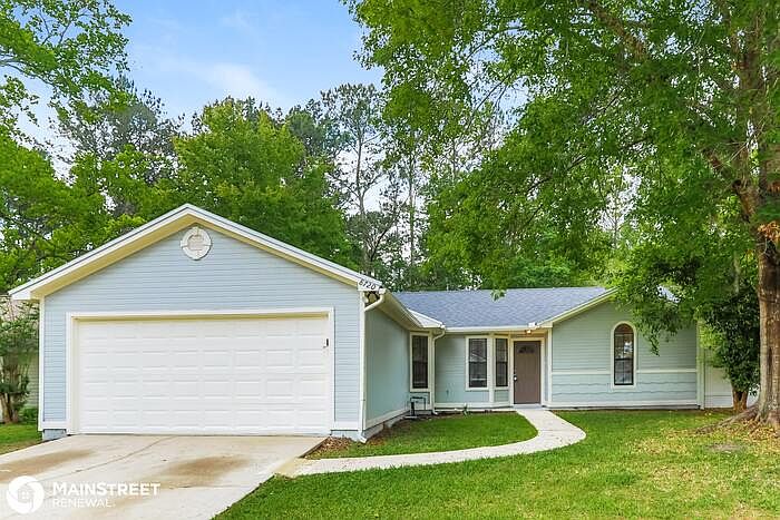 1st image of 8720 N Huntington Woods Cir