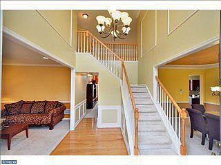 4th image of 501 Crestwood Ln