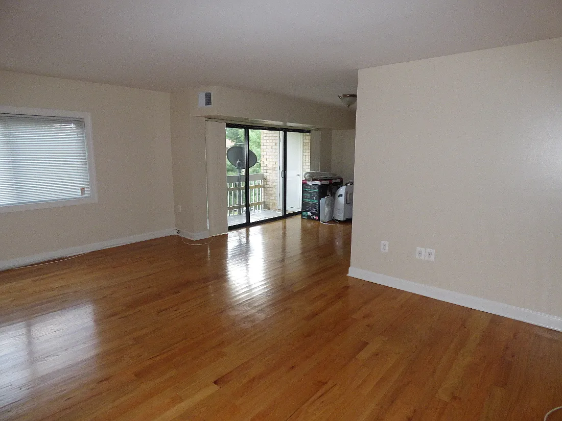 6300-9 Hil Mar Drive — Photo 3