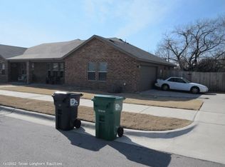 300 Trailhead Ln, Denton, TX 76205
