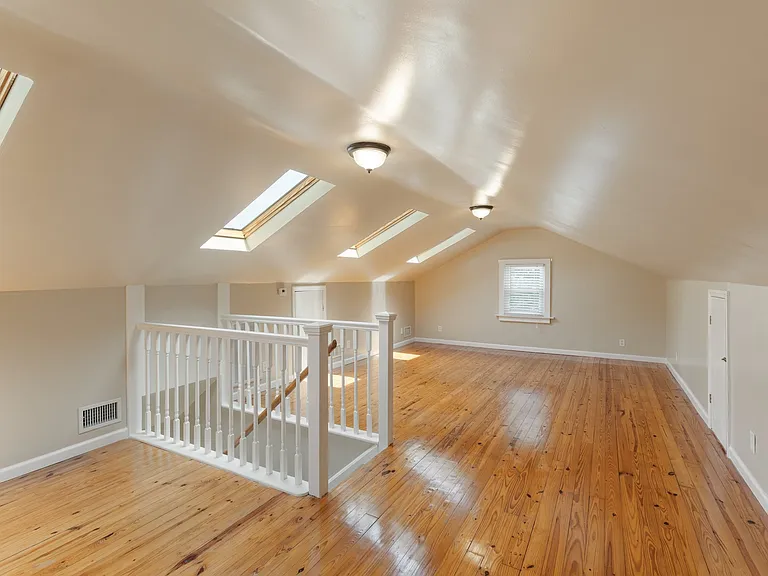 3228 Lakeshore Dr — Photo 23