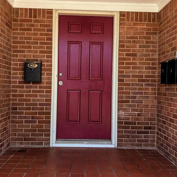 1st image of 4114 Avenue S 1/2